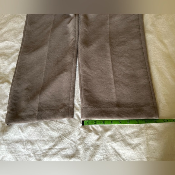 NWT Aritzia The Effortless Pant Size 6 in Taupe - Picture 7 of 12